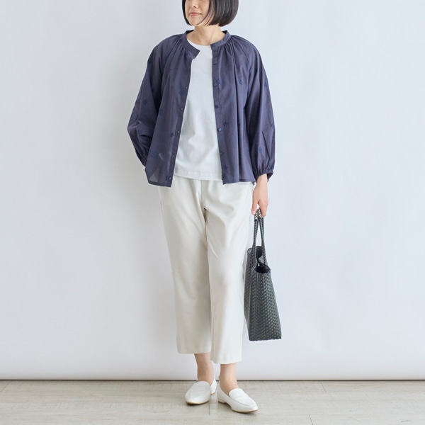 コットン総刺繍ブラウス