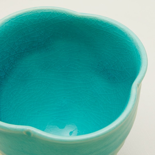 栗原はるみ、トルコブルー 陶器製スープカップ、裏銘あり 栗原はるみ