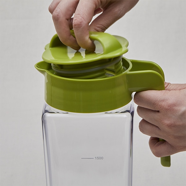タテヨコ麦茶ポット2 1l グリーン グリーン 保存容器 調味料入れ ピッチャー 料理家 栗原はるみ レシピ オンラインショップ 公式 ゆとりの空間