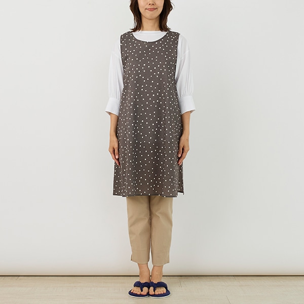 リネン エプロンワンピースとリバティ生地使用ブラウス　リカちゃん　ブライス リネン エプロンワンピースとリバティ生地使用ブラウスリカちゃんブライス