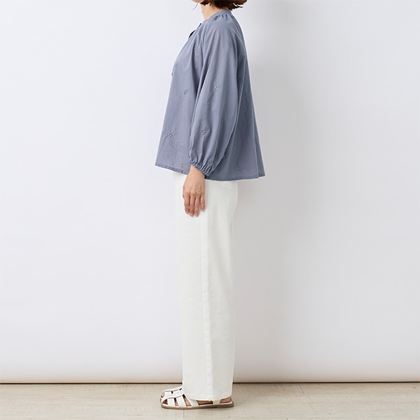 コットン総刺繍ブラウス