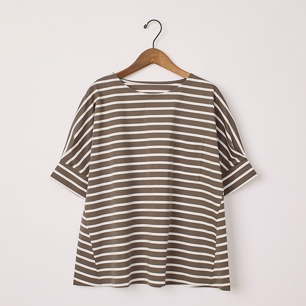 チャコール×ホワイト