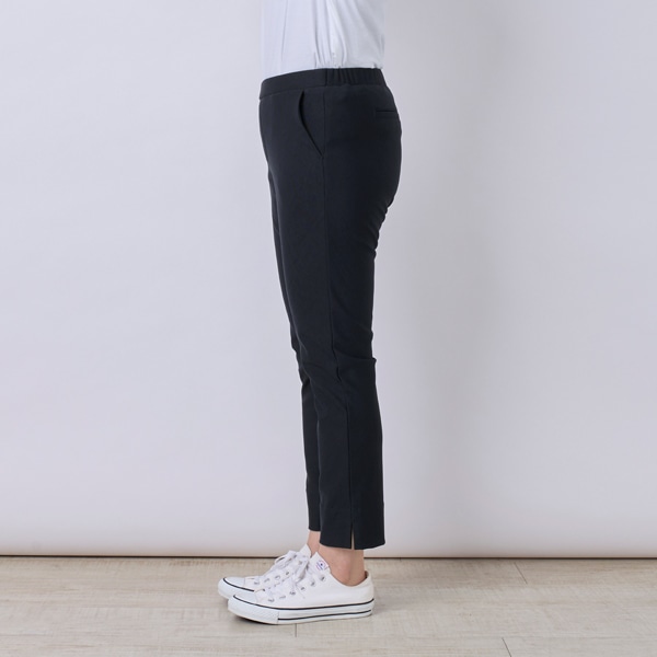 ウォームストレッチテーパードパンツ