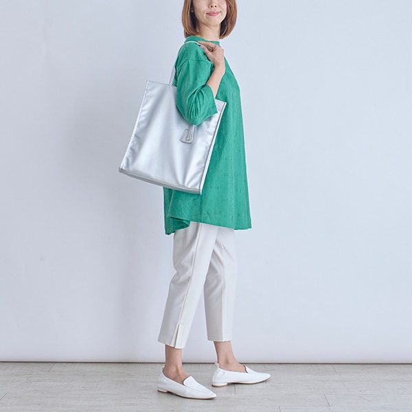 トートバッグ タッセル付き