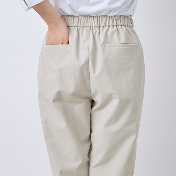 ストレッチツイルテーパードパンツ