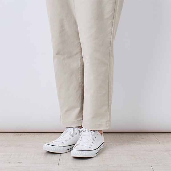 ストレッチツイルテーパードパンツ