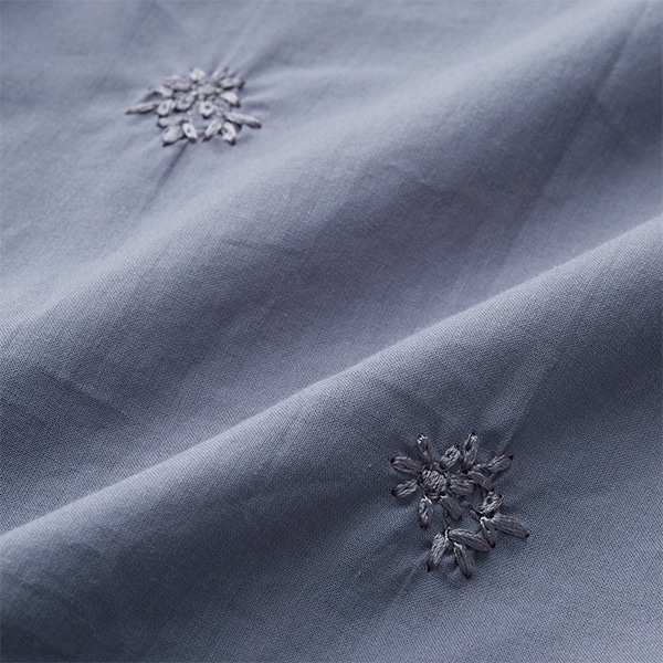 コットン総刺繍ブラウス