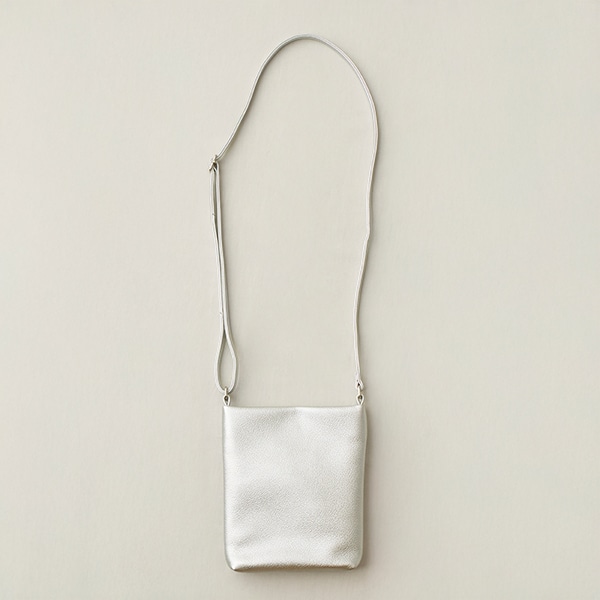 フェイクレザーポシェット