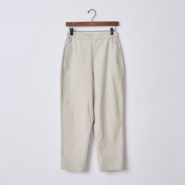 ストレッチツイルテーパードパンツ