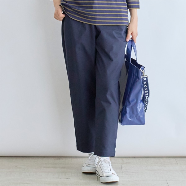 ストレッチツイルテーパードパンツ