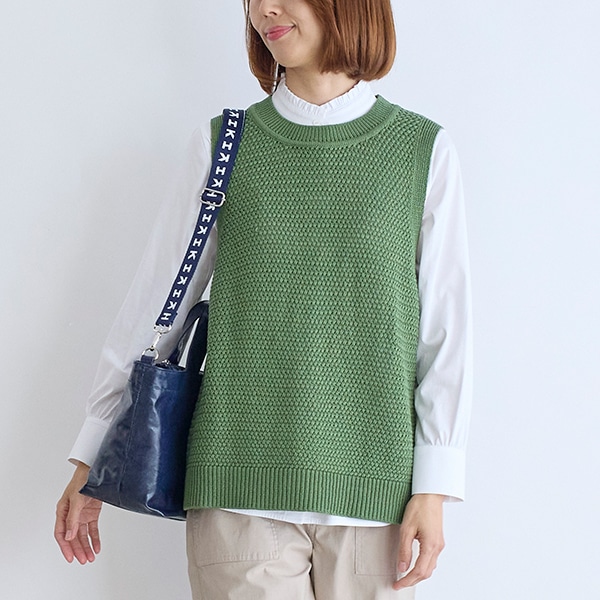 テープヤーンニットベスト