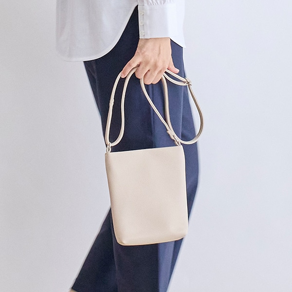 フェイクレザーポシェット