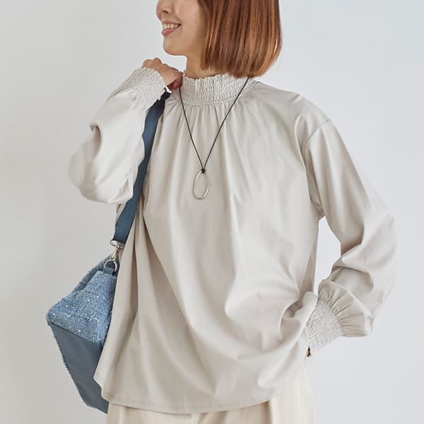 コットンシャーリングフリルブラウス