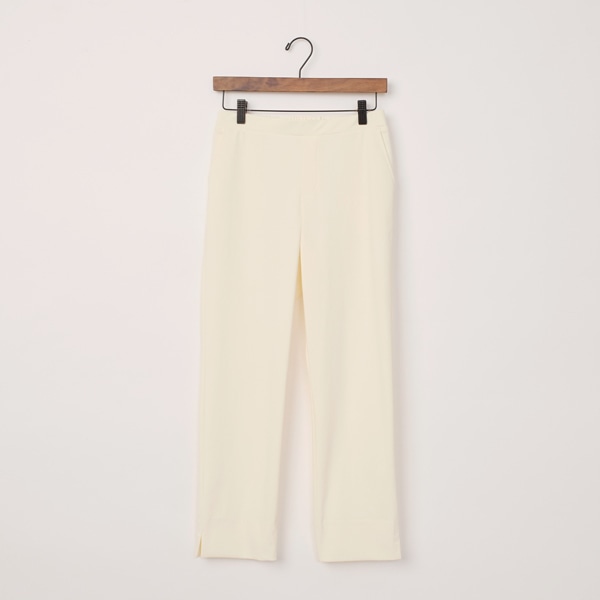 ライトストレッチテーパードパンツ