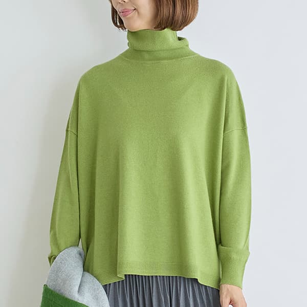 カシミヤブレンドタートルネックプルオーバー