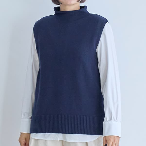 コットンニットハイネックベスト