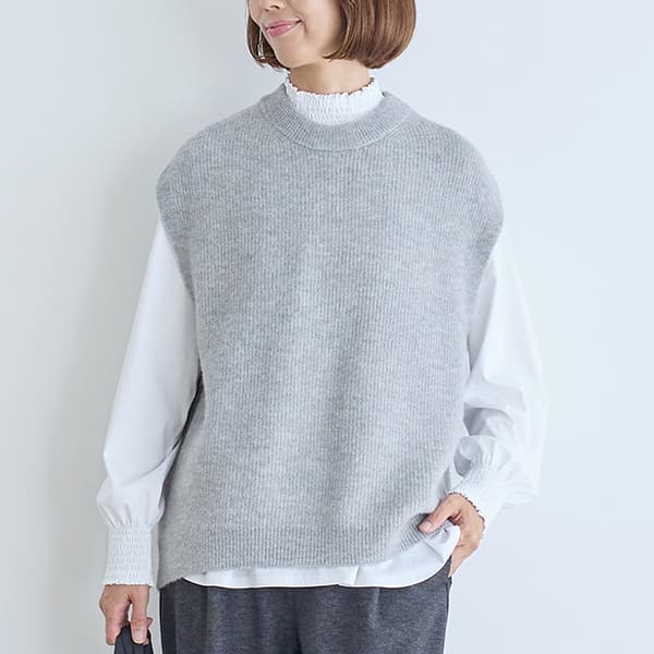 ふわふわあぜ編みニットベスト