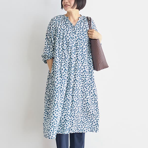 フラワープリントワンピース