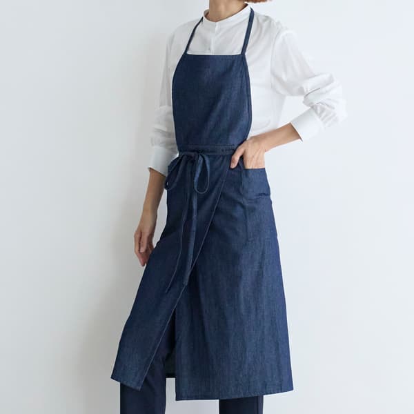 新品未使用　エプロン　栗原はるみ　ボーダー　男女兼用　紺 デニムエプロン(ネイビー)｜胸あてエプロン｜料理家 栗原はるみ