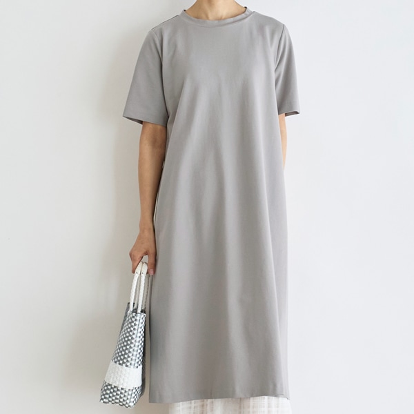 イソベサンタ 栗原はるみ特注バージョン 青色 お座り WEB限定】藤井敬之 三彩格子文角浅鉢 青緑｜作家もの｜料理家
