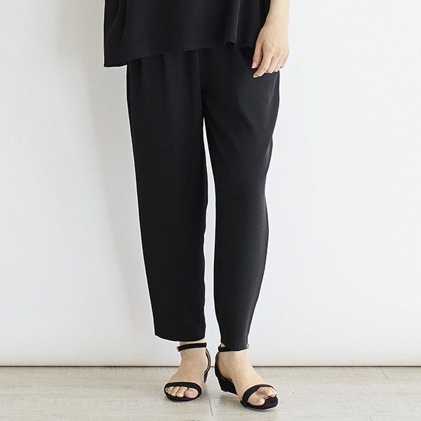 ストレッチダブルクロステーパードパンツ