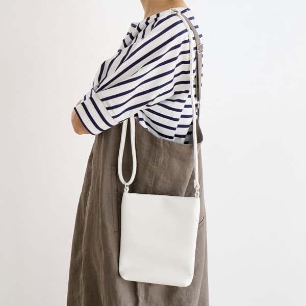 フェイクレザーミニショルダーバッグ