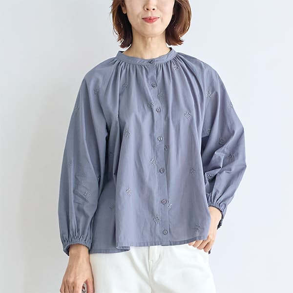 コットン総刺繍ブラウス