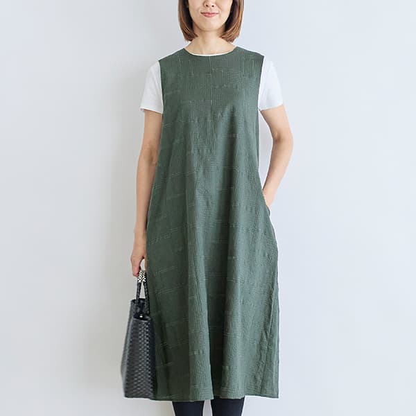 総刺繍ノースリーブワンピース