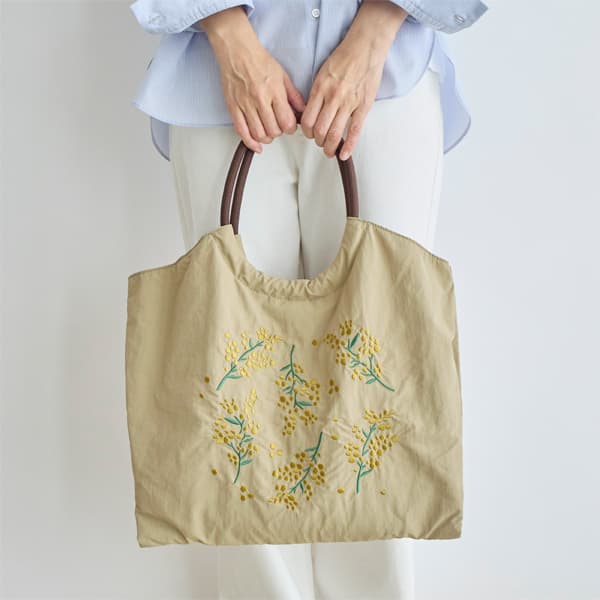 刺繍マルシェバッグ ピラカンサ