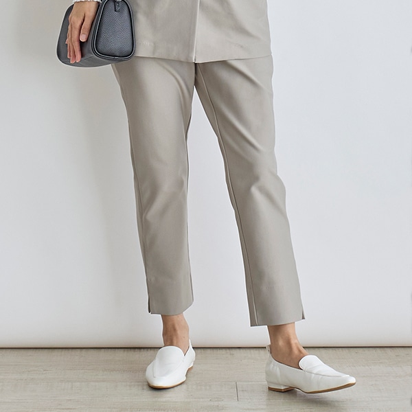 ハイストレッチテーパードパンツ