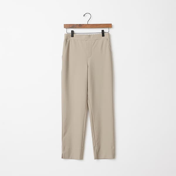 ハイストレッチテーパードパンツ