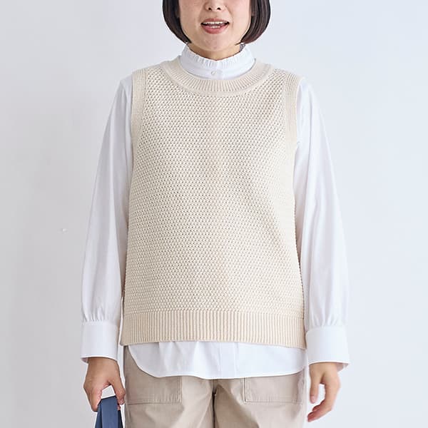 テープヤーンニットベスト