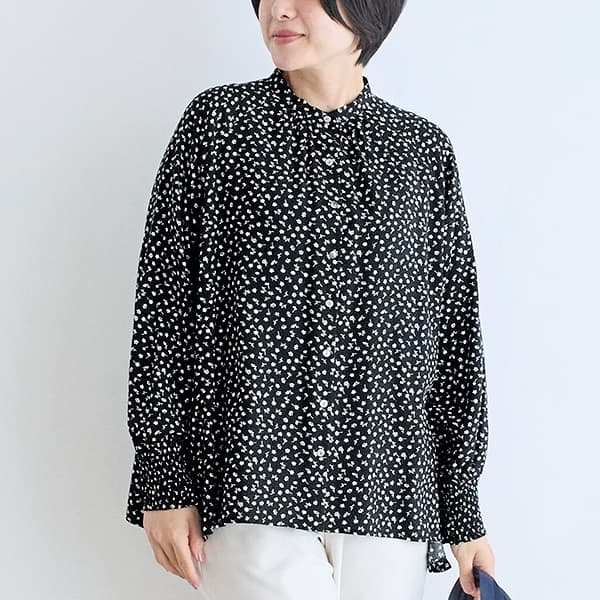 フラワープリントブラウス