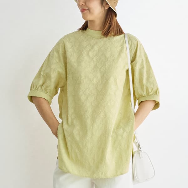 ジャガードハイネックブラウス