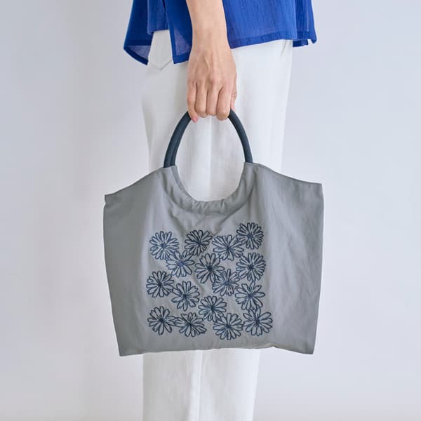 刺繍マルシェバッグS ガーベラ