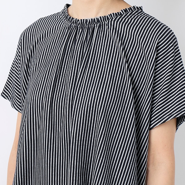 ストライプサッカージャージー襟フリルプルオーバー