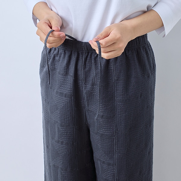 総柄刺繍イージーパンツ