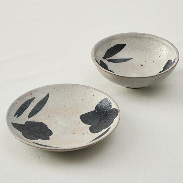 黒呉須花 銘々鉢