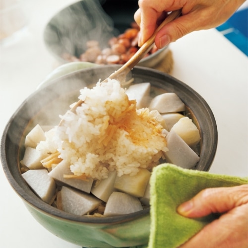 里いもと干し貝柱の炊きおこわ