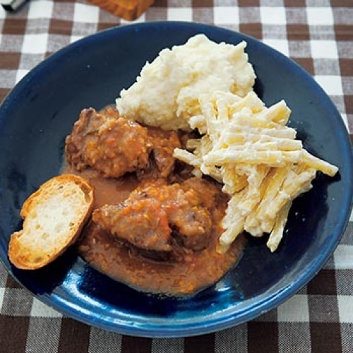 牛肉のワイン煮