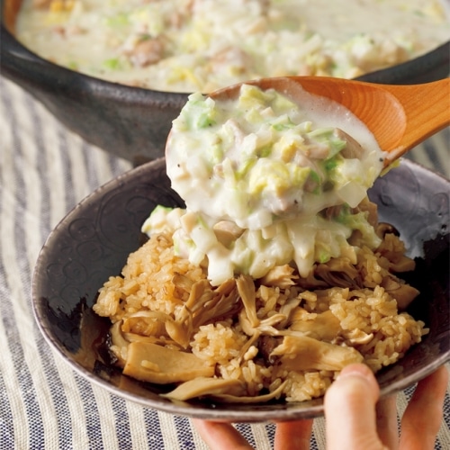 鶏肉と白菜のクリーム煮、きのこごはん添え