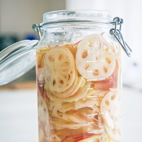 れんこんとみょうがの甘酢漬け