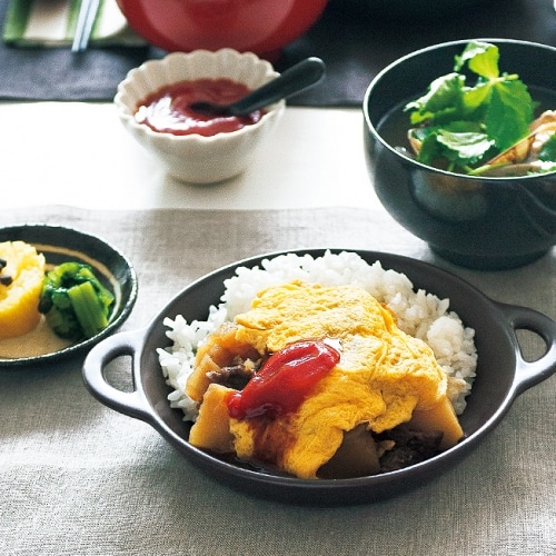 肉じゃがオムレツ