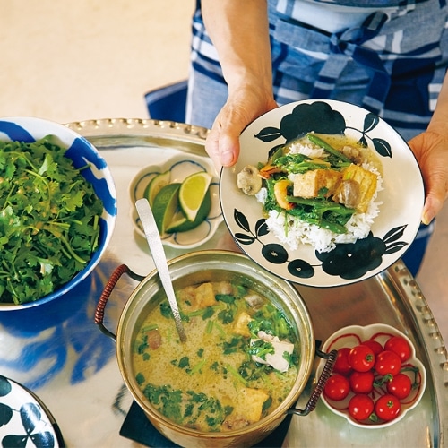 厚揚げとパクチーのタイカレー