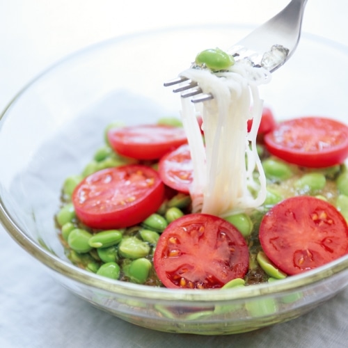 枝豆のジュレとトマトのそうめん