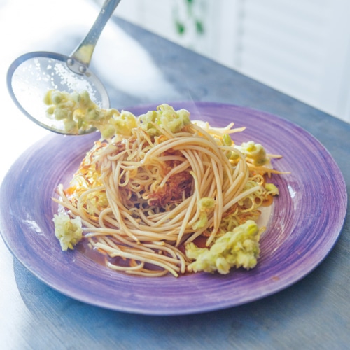 もやしの黒酢あんかけ焼きそば