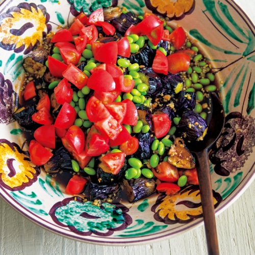 揚げなすと枝豆とトマトのサラダ