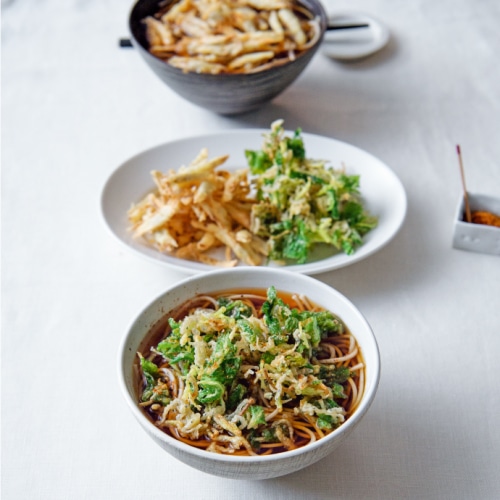 ごぼうのささがきと三つ葉の天ぷらそば