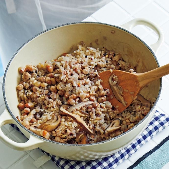 炒り大豆の炊き込み雑穀ごはん