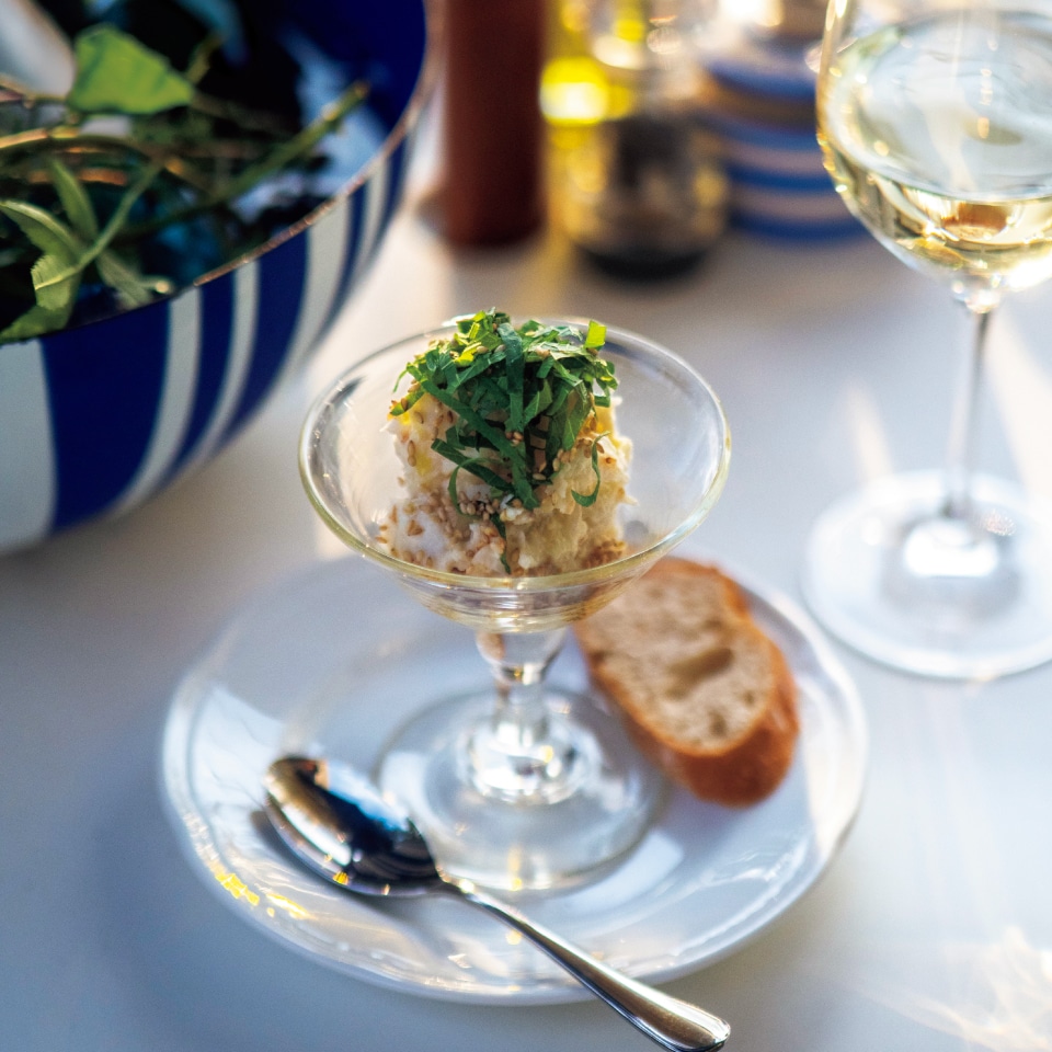 里いもマッシュと梅肉のサラダ